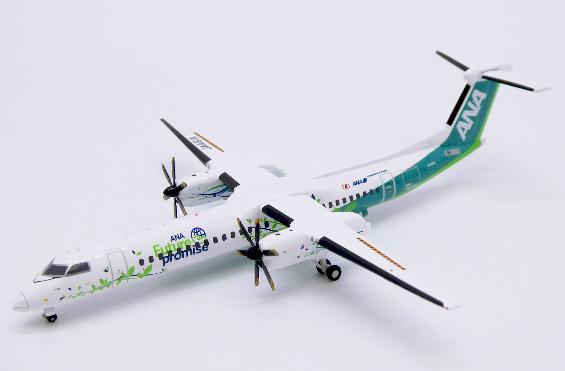 ANA Dash 8 Q-400 全日空 BOMBARDIER グリーンジェット ANA Dash 8 Q