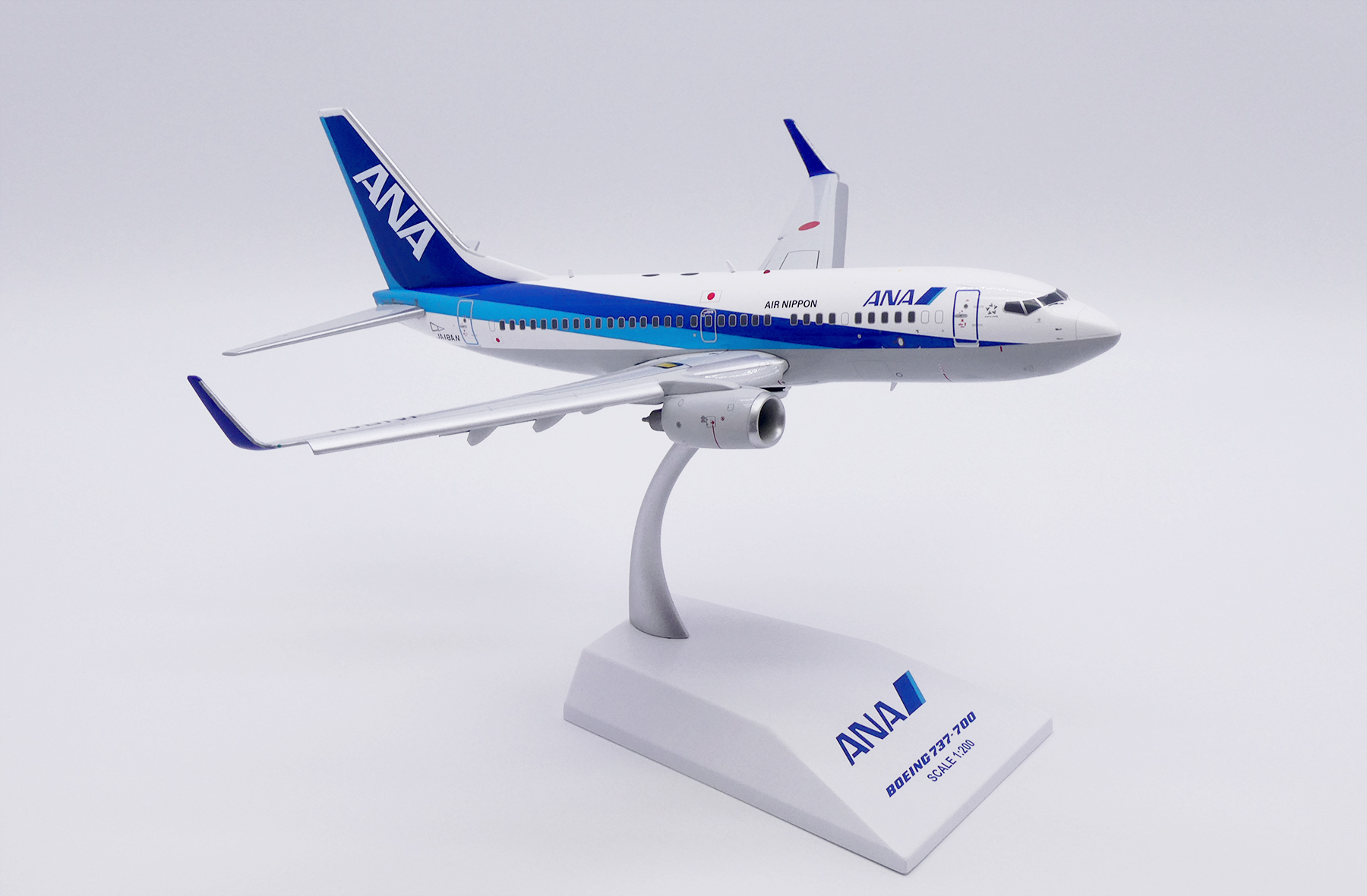 ScaleModelStore.com :: JC Wings 1:200 - EW2737006A - ANA - All