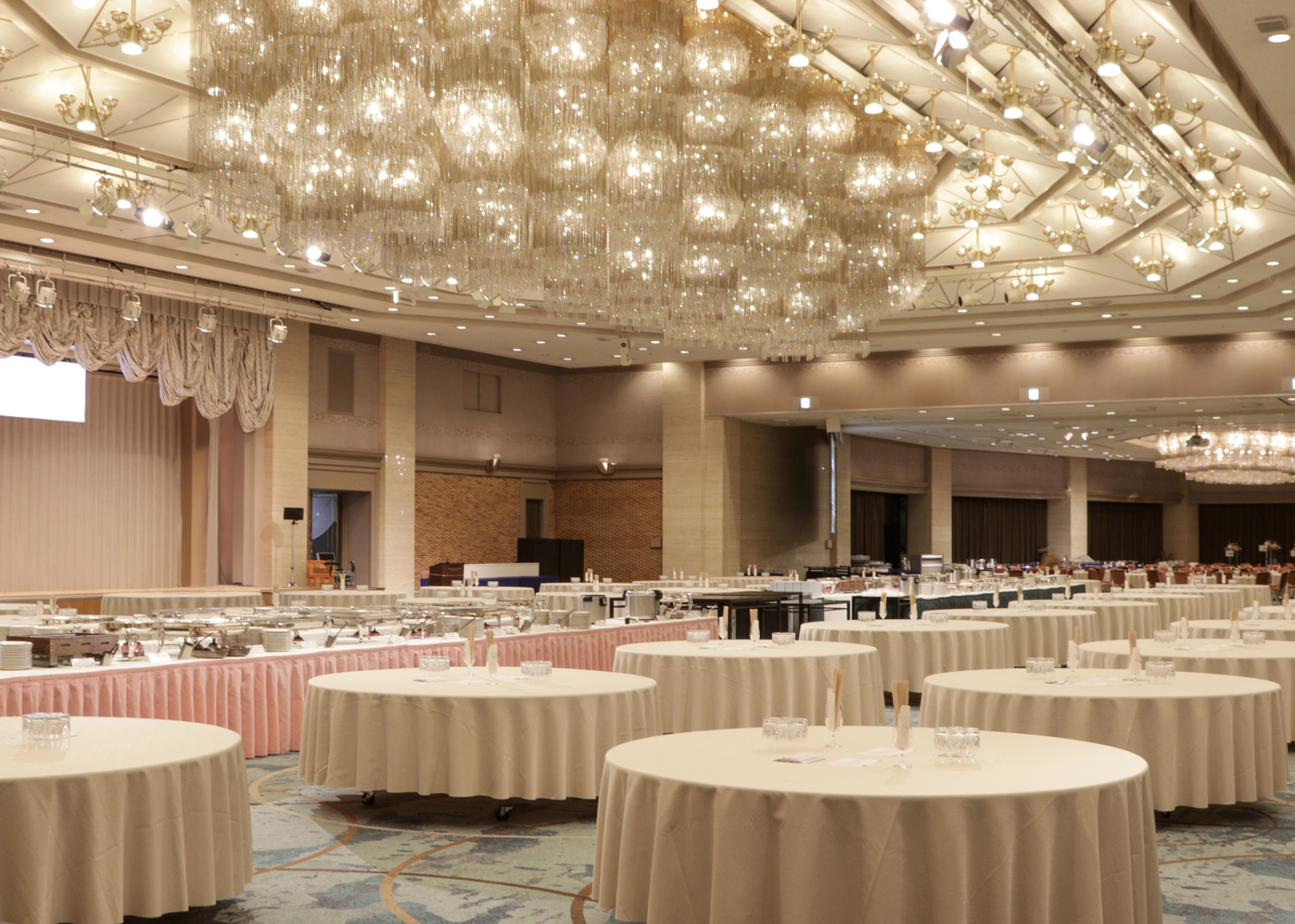 コンベンションホール エメラルド｜【公式】城山ホテル鹿児島