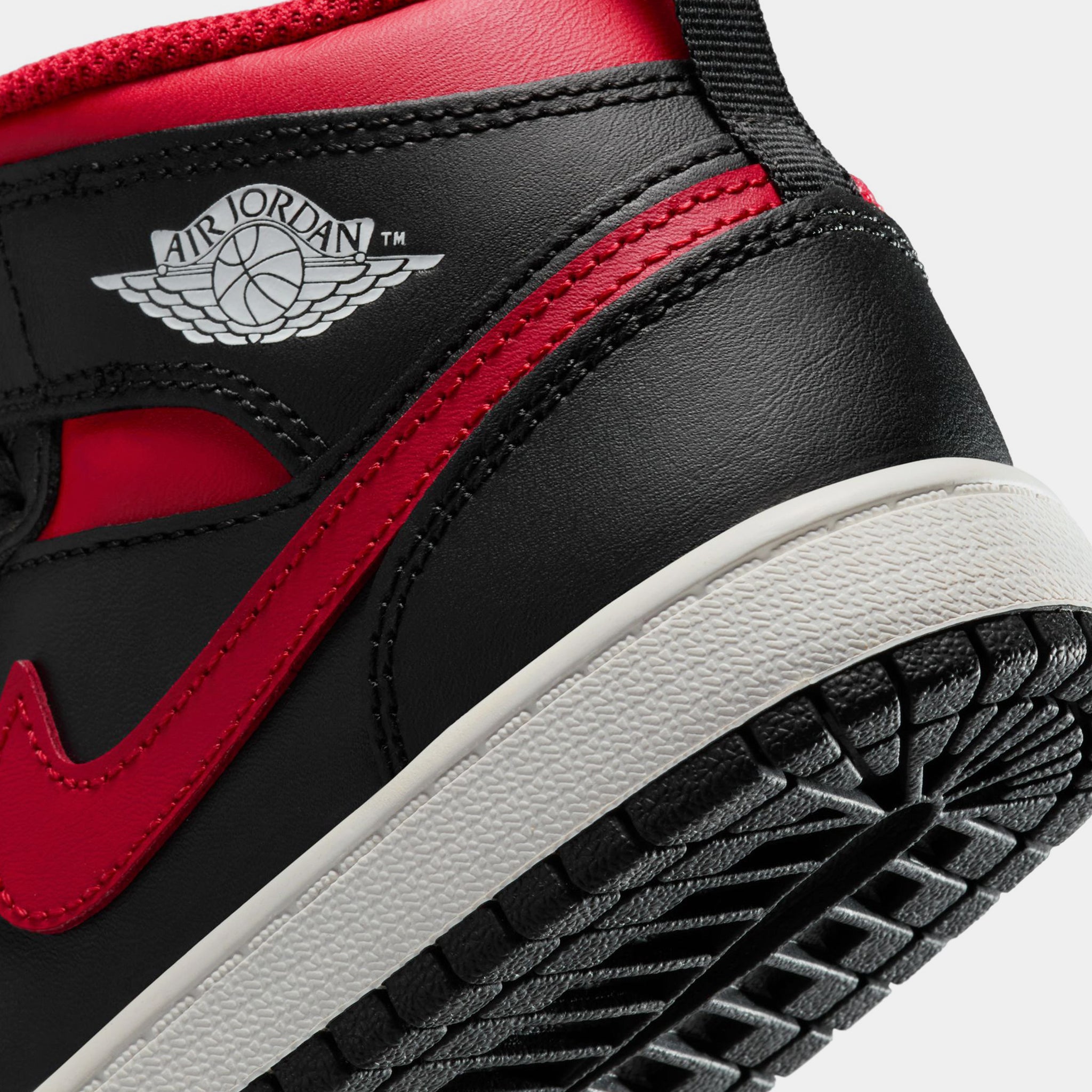 Jordan Air Jordan 1 Mid Preschool Lifestyle Shoes Black Summit