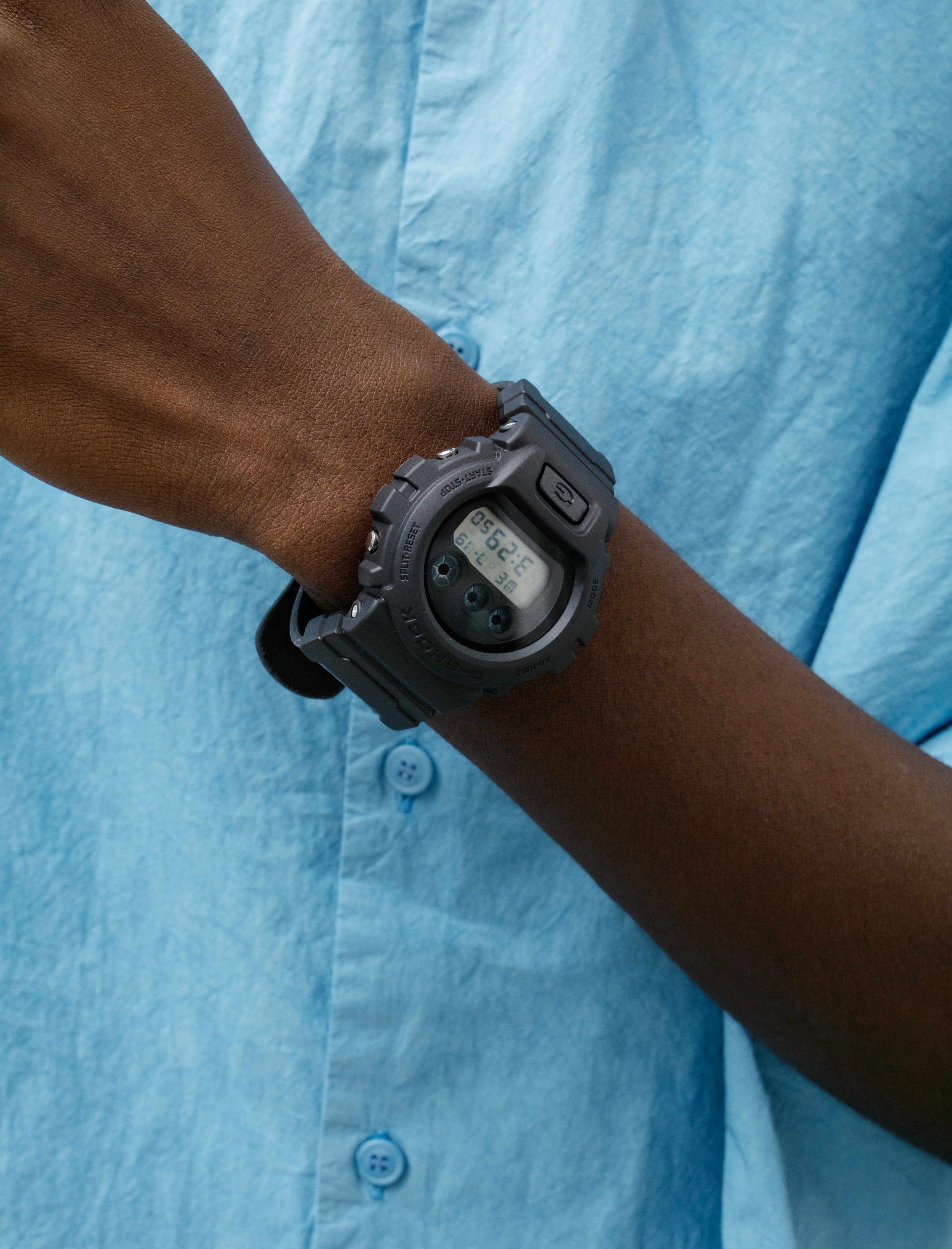 Hender Scheme G-Shock DW-6900 – Neighbour