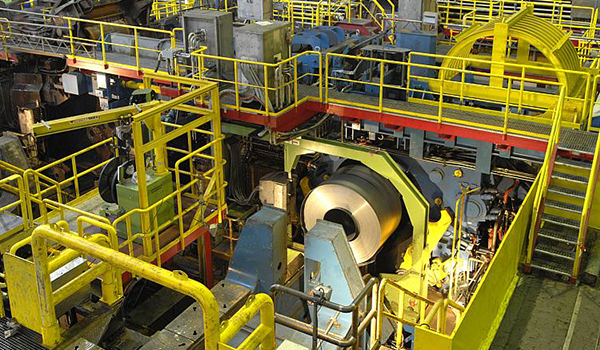 円周ストラッピング機械（コイル用） | Signode