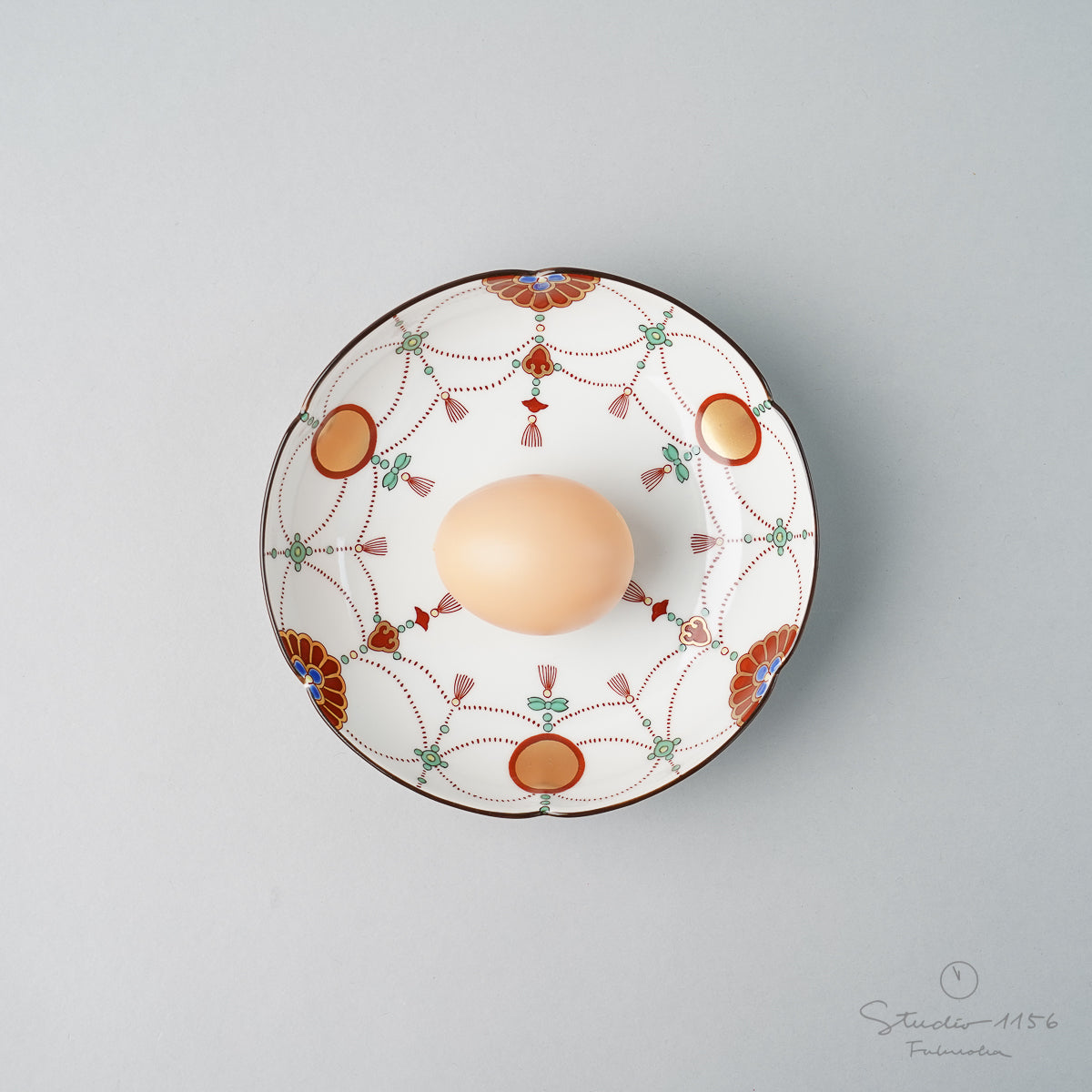 染錦赤玉ようらく紋様 茶壺 染錦赤玉ようやく紋様 茶壺 錦日輪赤玉瓔珞