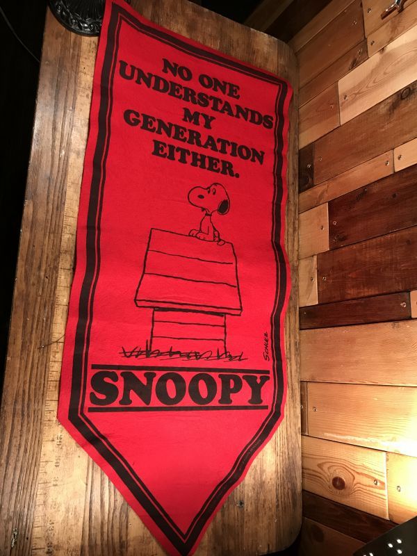 Peanuts Snoopy “No One Understands” Felt Banner スヌーピー