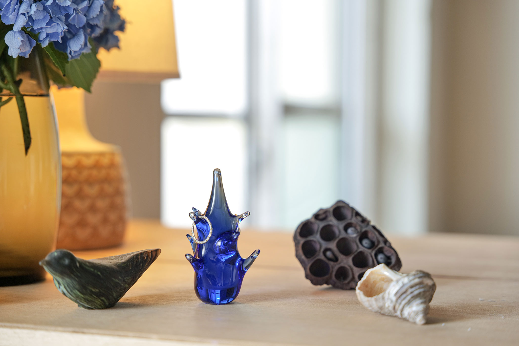 コバルトブルー | 色と暮らす | MAGAZINE | Sghr