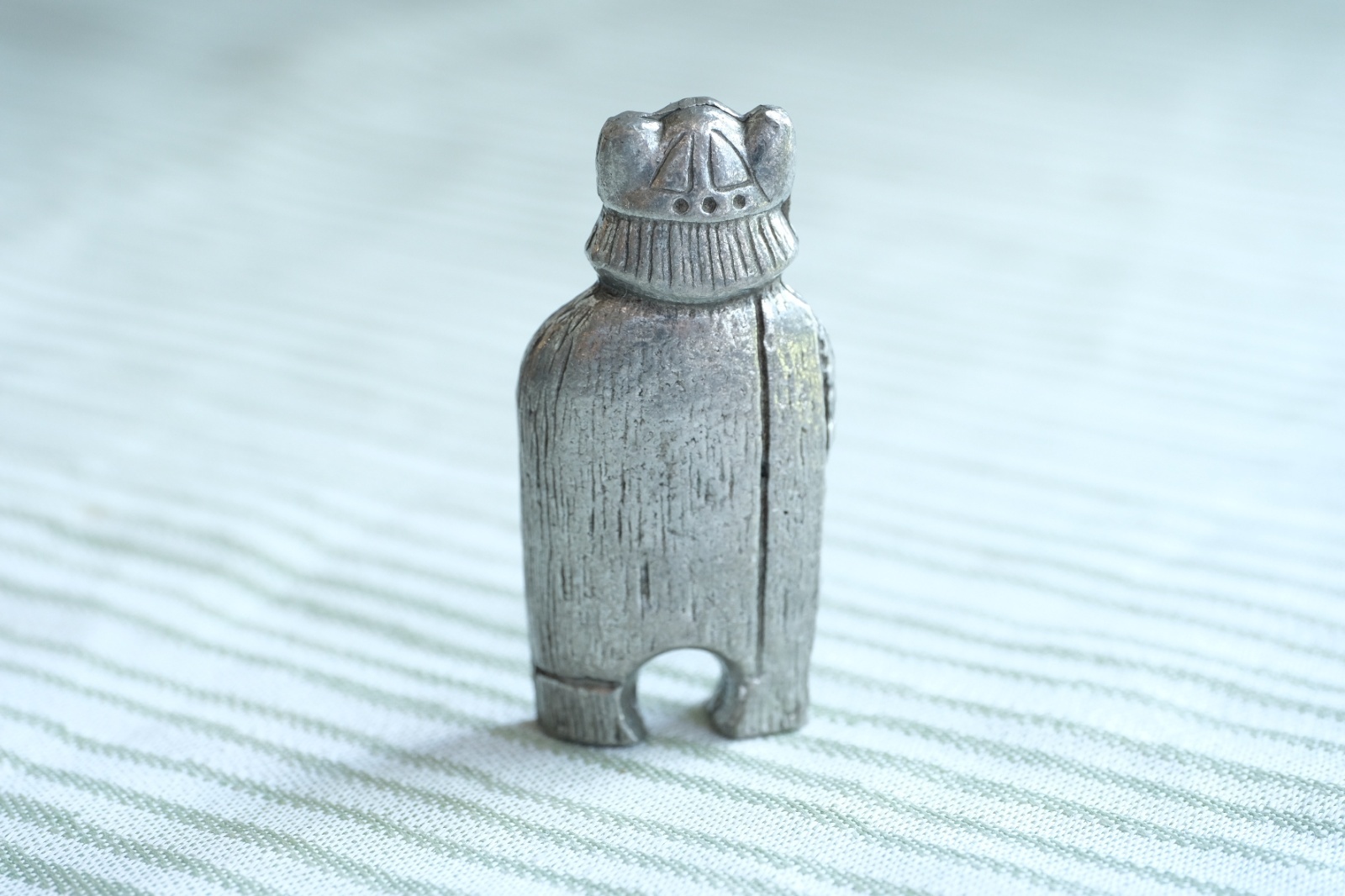 ビンテージ北欧雑貨/スウェーデン製/バイキング/メタル製