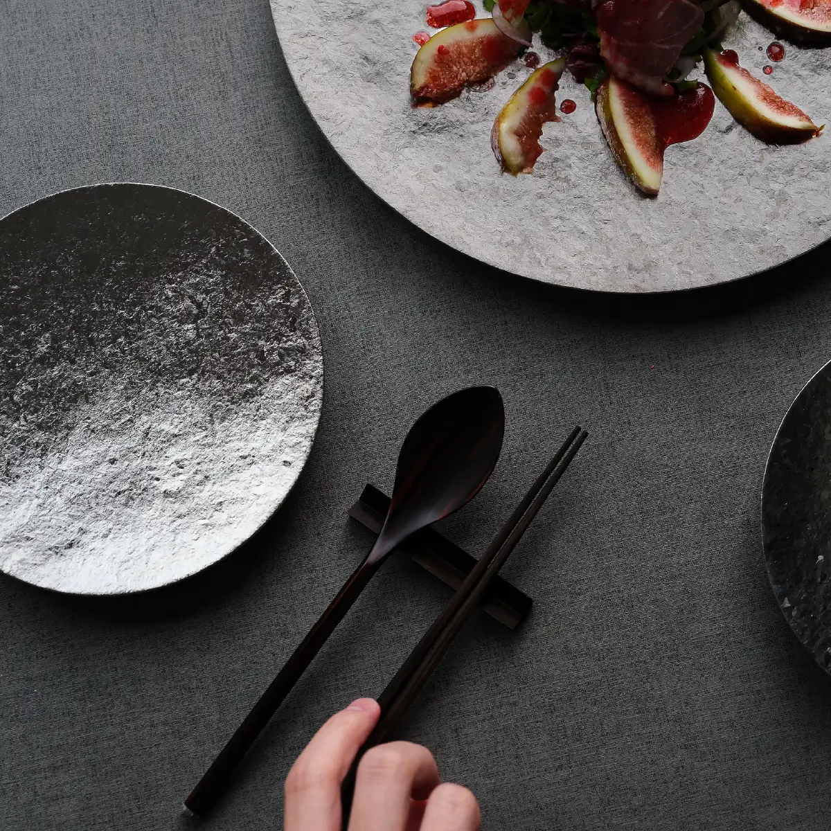 SUSgallery × MARUNAO