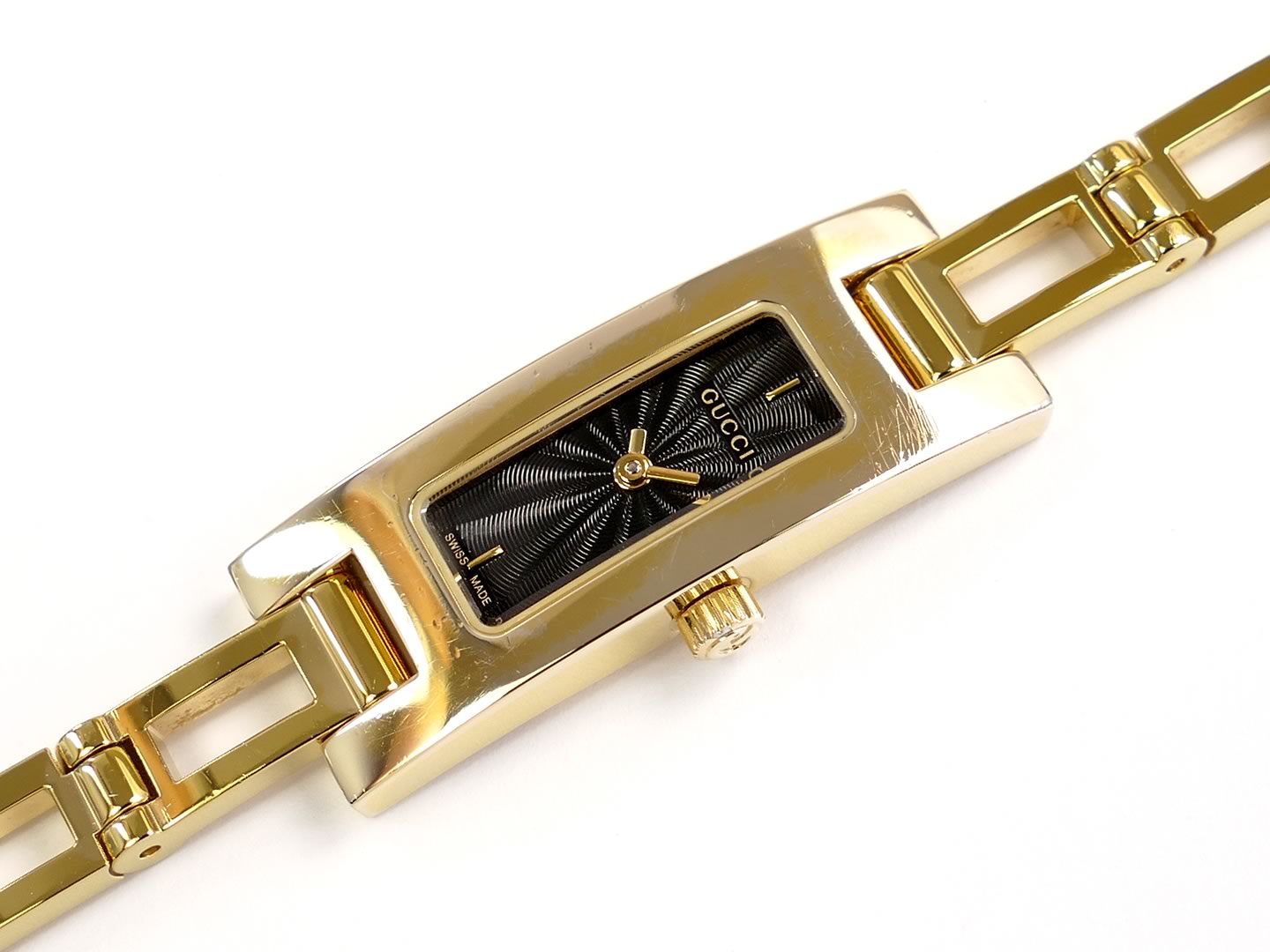Gucci 3900L Black Dial on 18k Gold Bracelet Boxed – SWWatches
