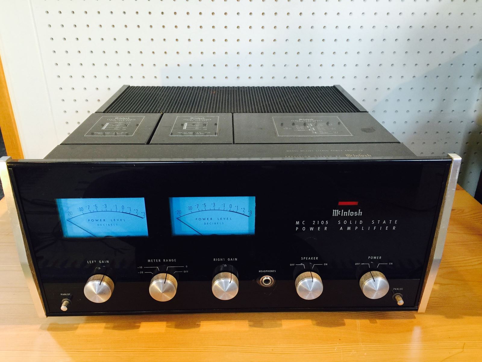 マッキントッシュ MC2105 パワーアンプ | SwingAudio Shop