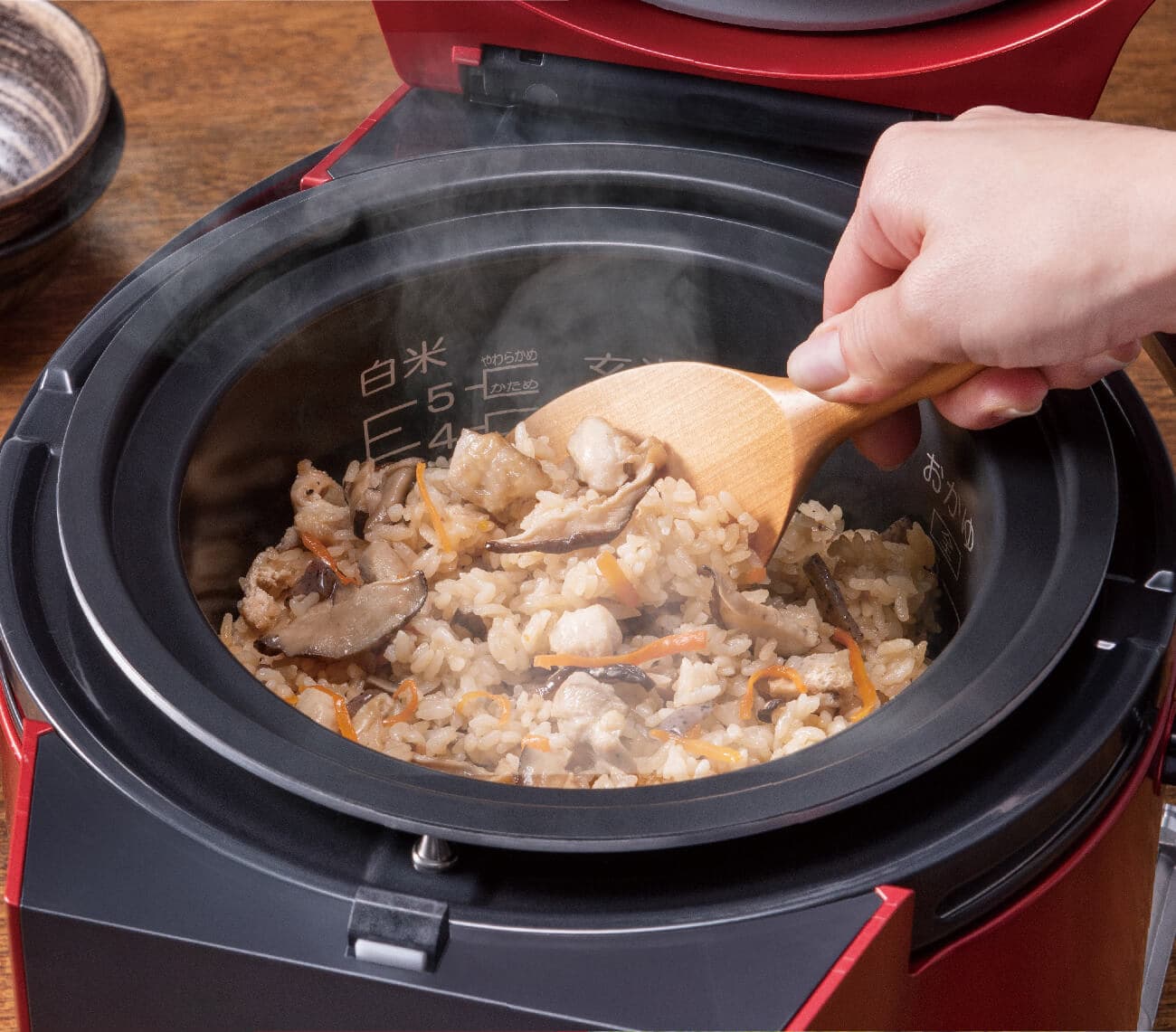 炊きわざ｜洗練されたデザインと多機能炊飯器｜パロマ