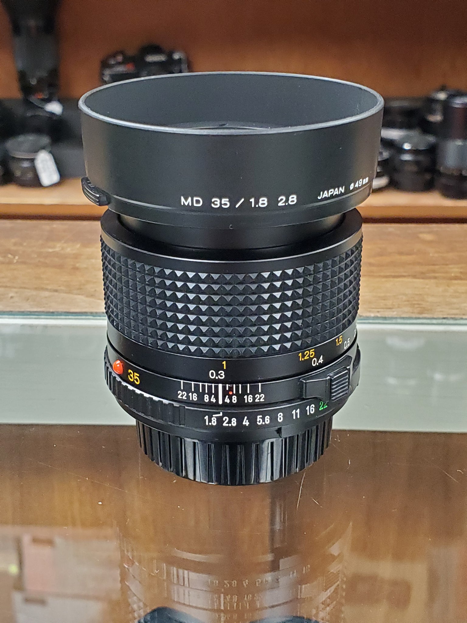 Rare Mint Minolta MD 35mm f1.8 Wide Angle lens with Hood, CLAd