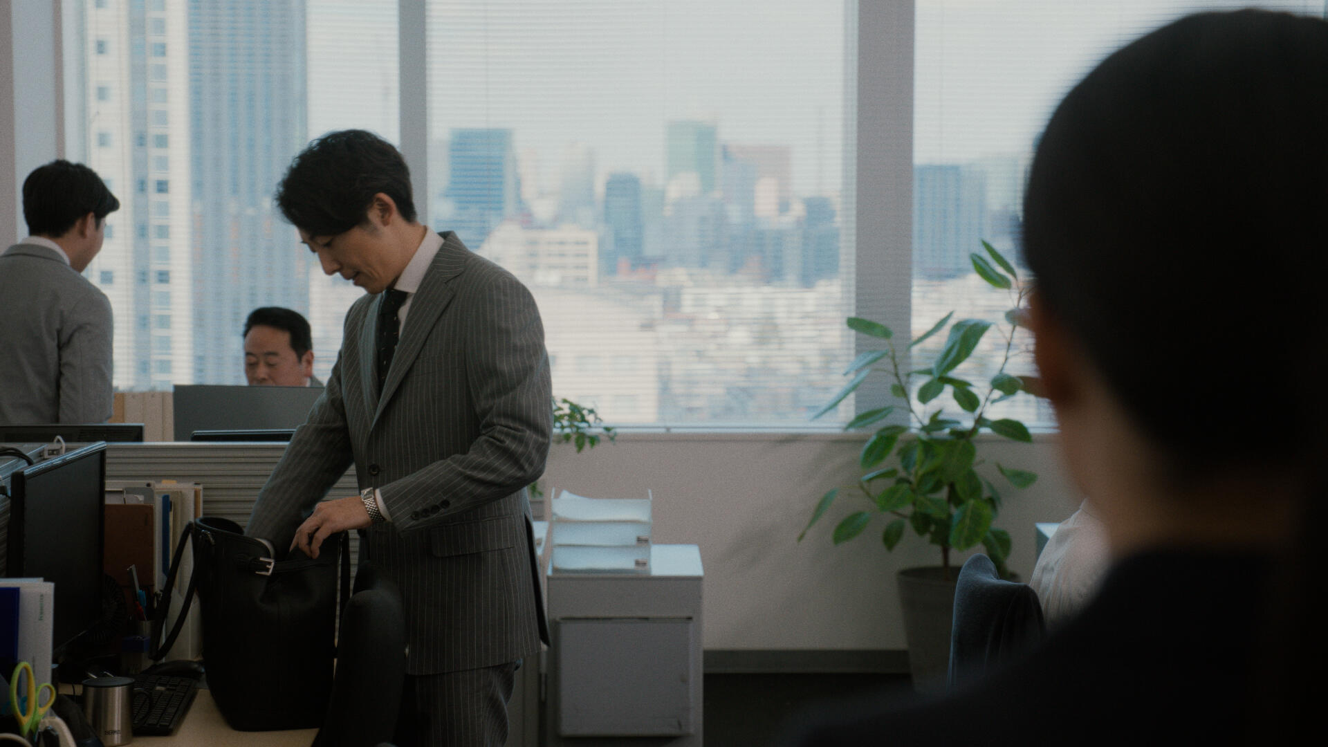 パーク24】4月12日より高橋一生さんが出演するカーシェアリング