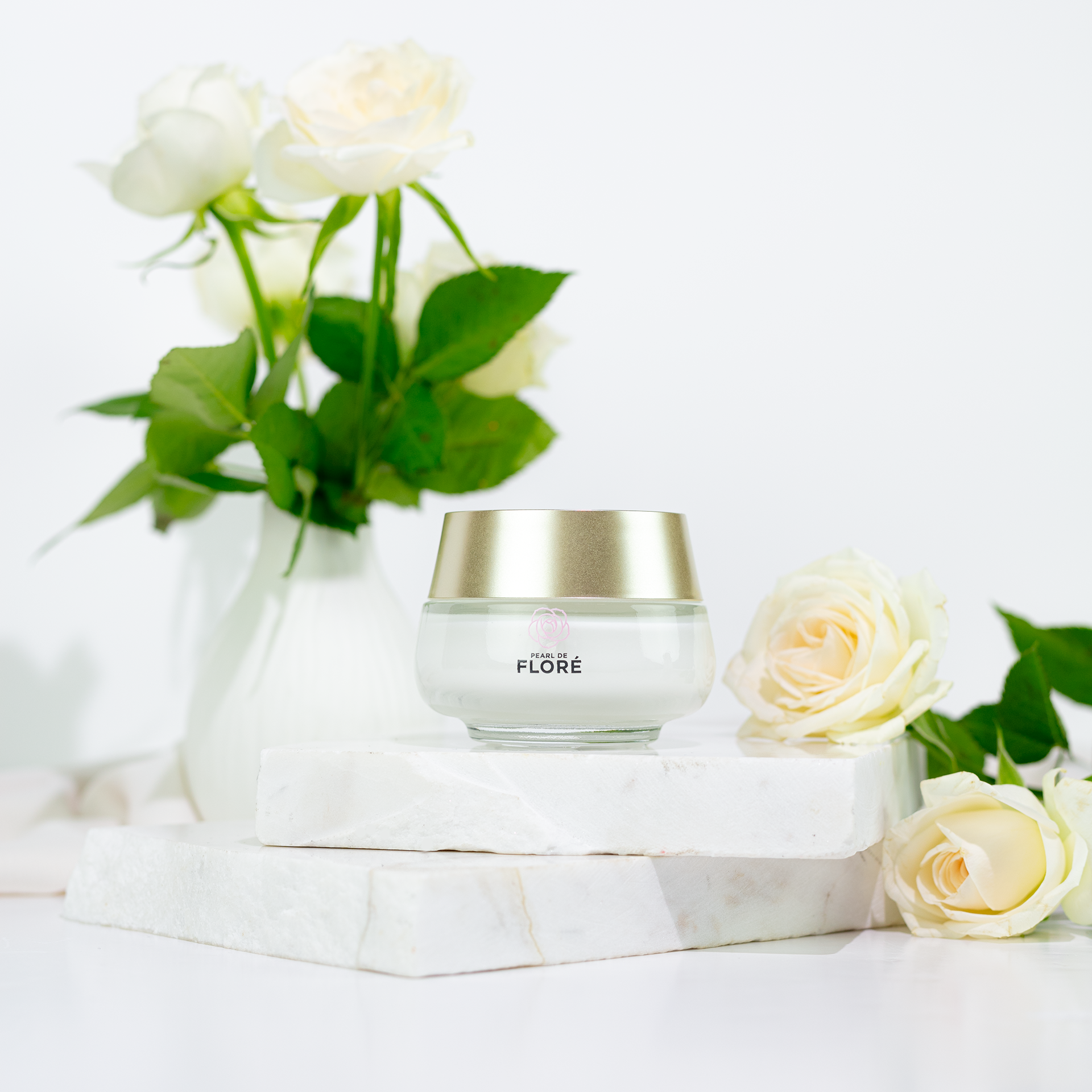 Le Rose Night Hydration Therapy - Pearl De Flore