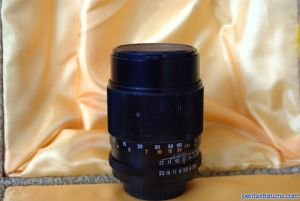Revuenon Special / Mamiya-Sekor 135mm F2.8 Lens Reviews