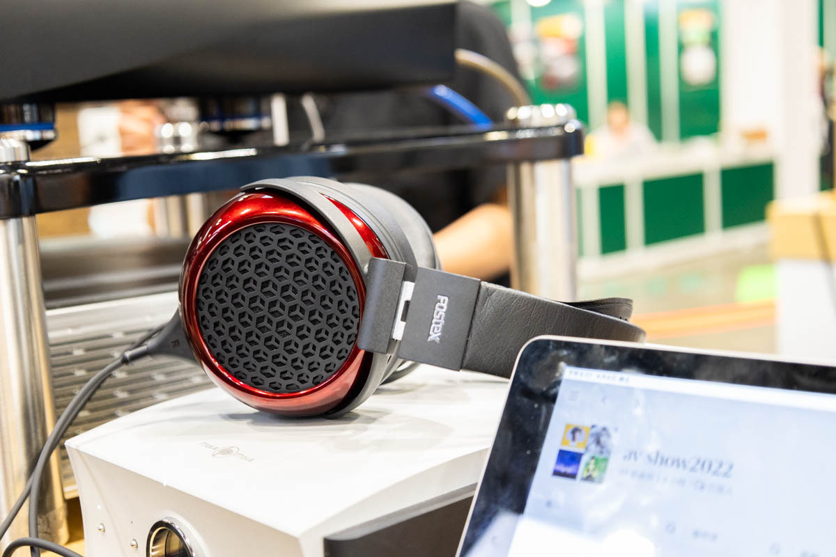 香港ショウ】フォステクス、30万超の旗艦ヘッドホン「TH-910」「TH-919