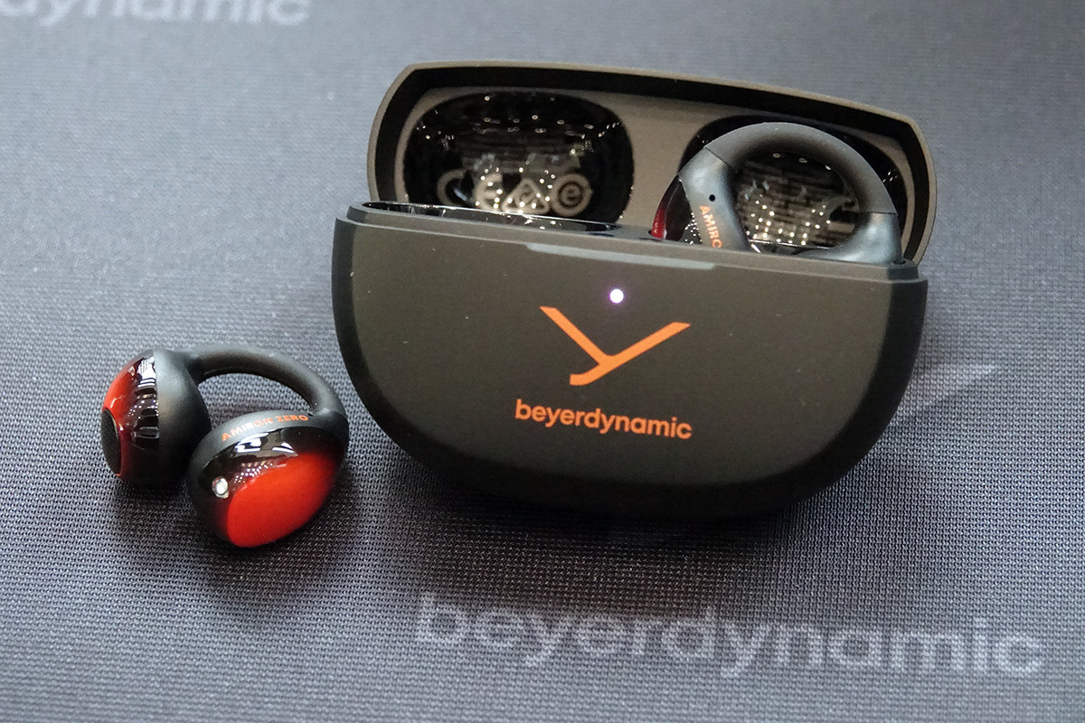 IFA＞ベイヤーダイナミック、同社初のイヤーカフ型イヤホン「AMIRON