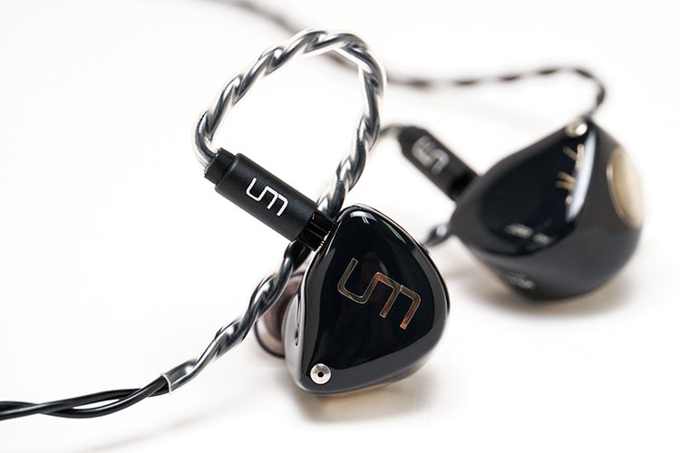 響く低音で音楽をまさに“体感”！Unique Melody新IEM「MEXT」の骨伝導