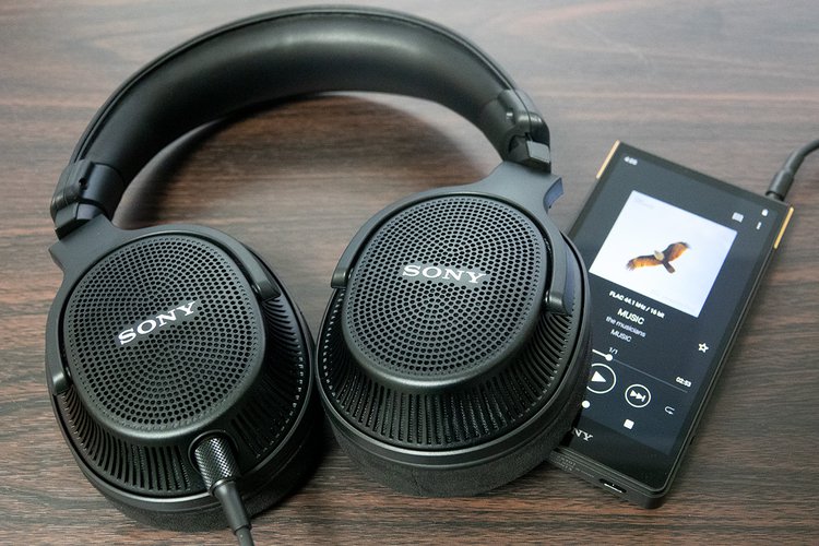 オーディオファンこそ要注目！ソニー初の“開放型”モニターヘッドホン