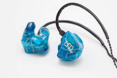 Unique Melody「MAVERICK IIカスタム」を聴く ー 大幅進化した第2世代