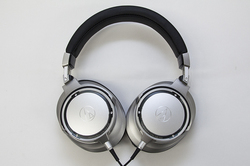 高橋敦が聴くオーディオテクニカ「ATH-SR9」。現時点での決定版