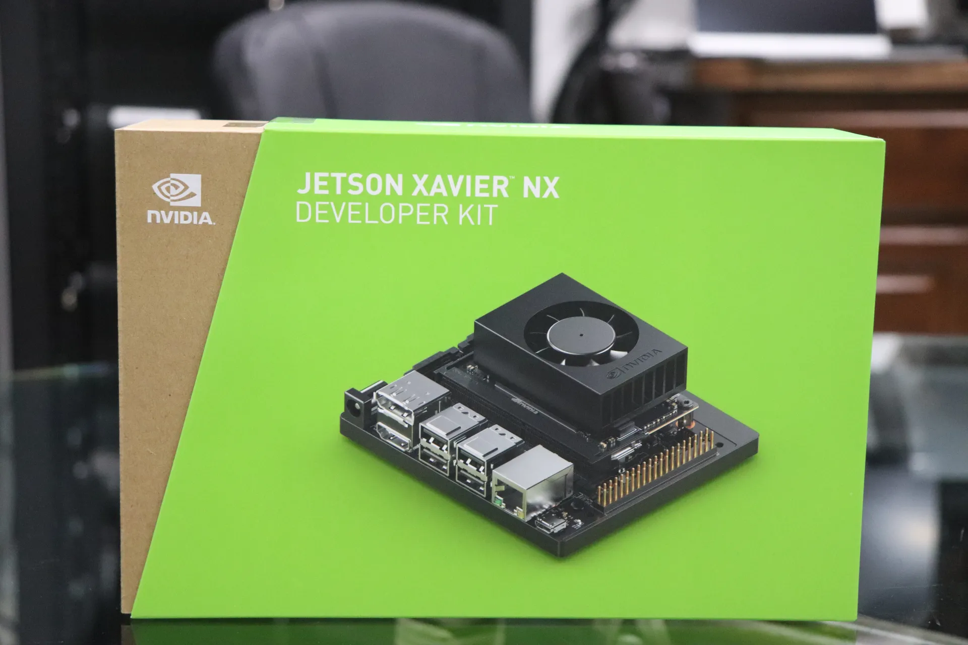 NVIDIA Jetson Xavier NX 開発者キット World's Smallest AI