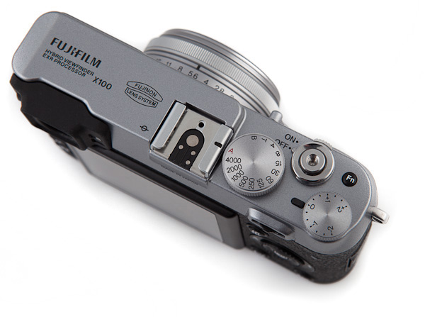 Review: Fujifilm Finepix X100 - Photofacts