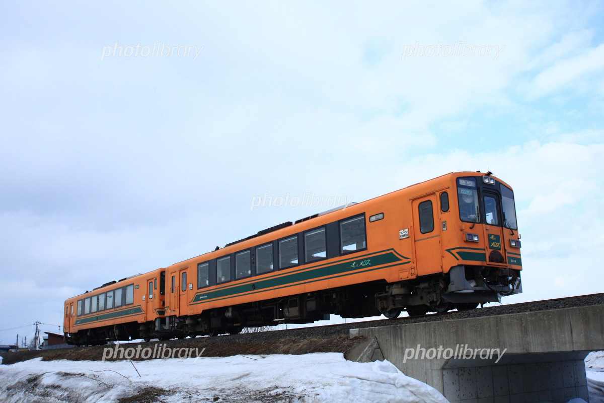 津軽鉄道：走れメロス号 写真素材 [2453154] - フォトライブラリー