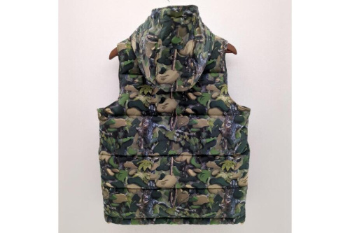 A BATHING APE ダウンベスト グリーン カモフラージュ柄 SIZE M メンズ