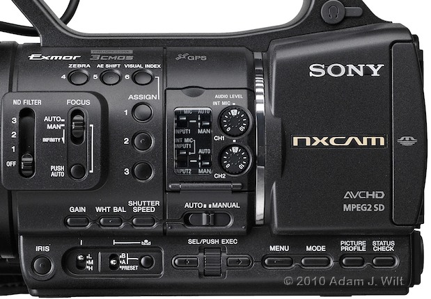 Preview: Sony HXR-NX5U 1/3