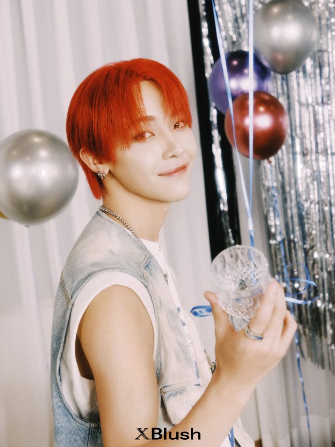 中国雑誌 XBlush VIOLET 『XBlush Magazine 2024年A版（＆TEAM、A版