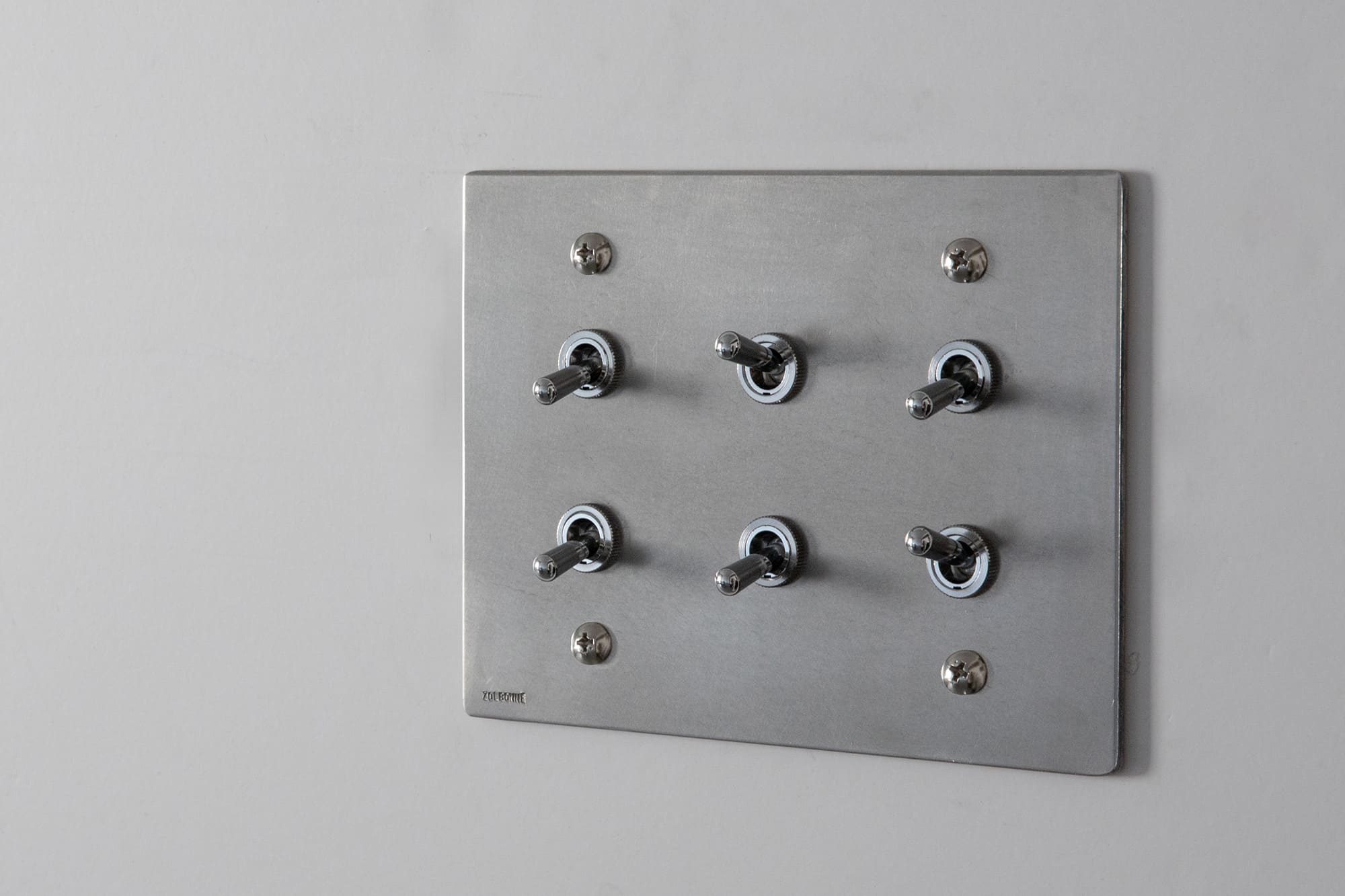 トグルスイッチ プレート06-11 | LT-PS002-20-G141 | スイッチ | 照明