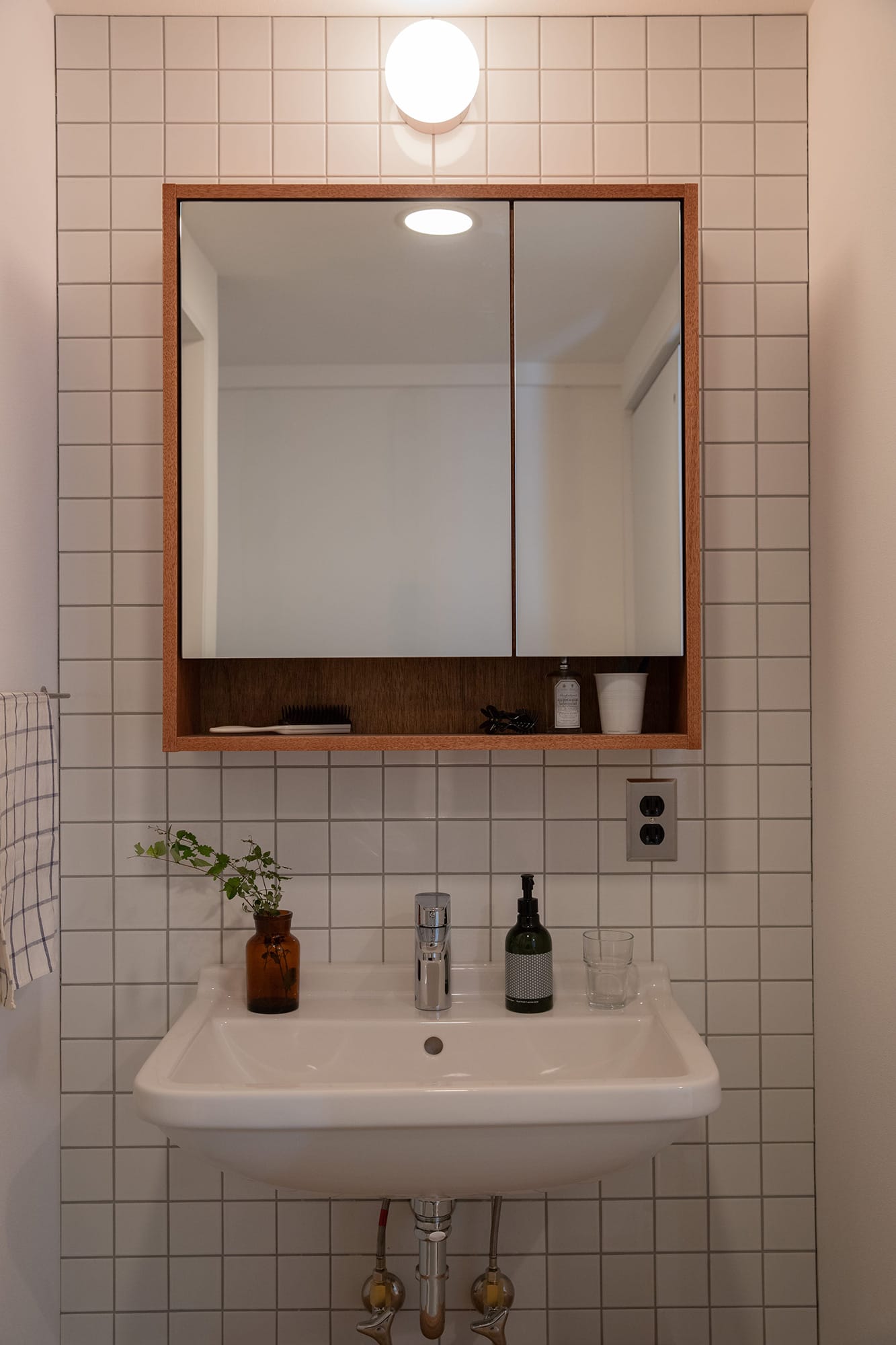 クロップドミラーキャビ シナ W680 | KB-AC025-26-G173 | ミラー