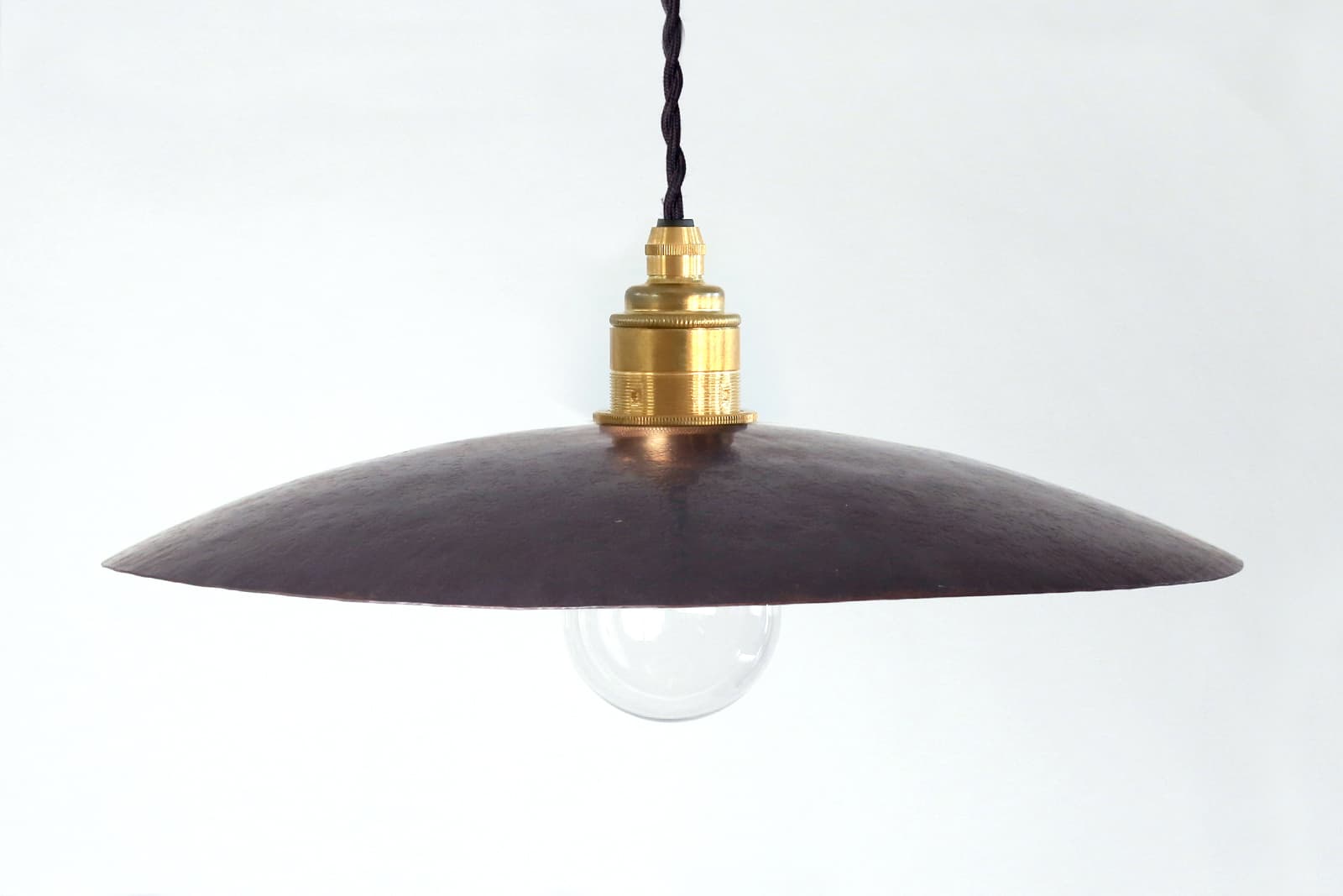 鎚目模様のシェードランプ E26 お皿型 黒染め | LT-PD010-08-G148