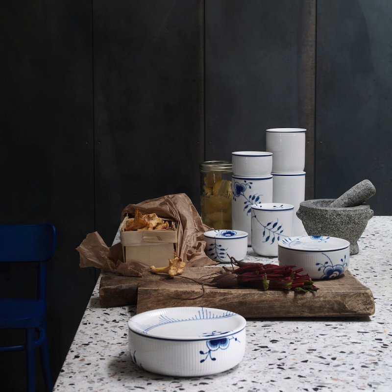 ブルーフルーテッド メガ コンテナー L|ロイヤル コペンハーゲン 公式