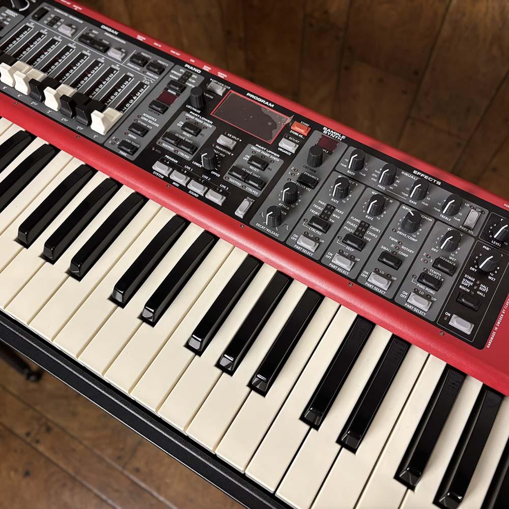 Nord Electro 5D 61鍵 シンセサイザー Nord Electro 5D 61 ノード シンセサイザー - 楽器の買取屋さん｜最短