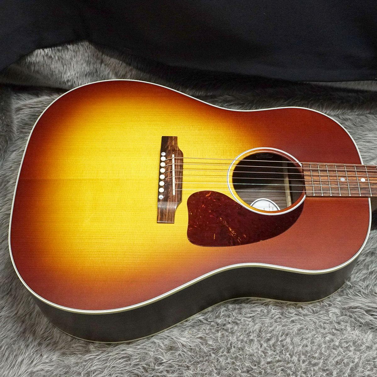 ギブソンJ-45 Studio Satin Rosewood （ハードケース付） Gibson J-45 Studio Rosewood Satin Rosewood Burst【1本限りの限定