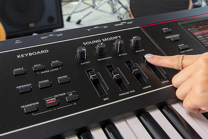 Roland - Company - ニュースリリース - 2024 - いい音、軽量、簡単