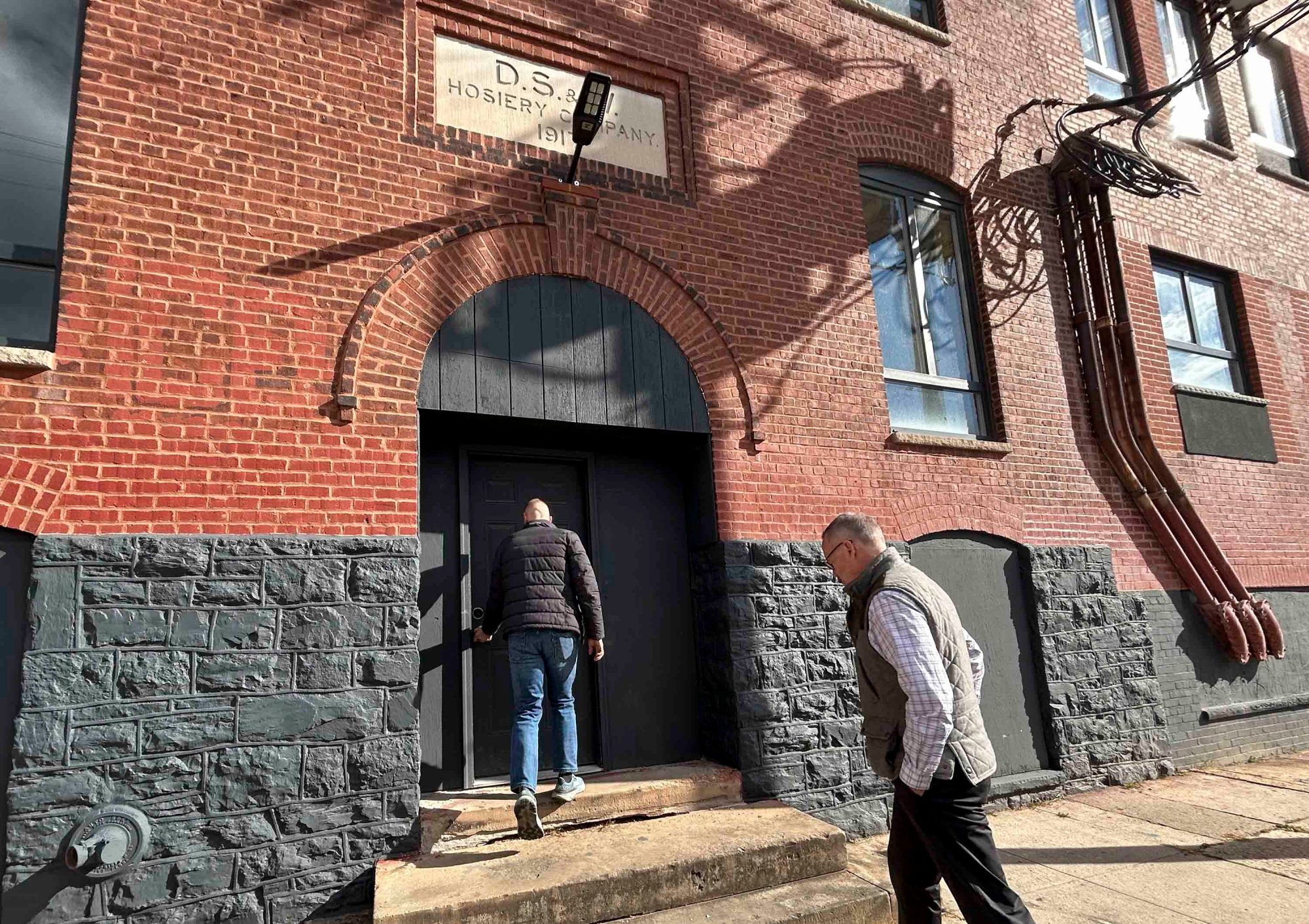 Moss Street factory redevelopment: 55-unit apartment project