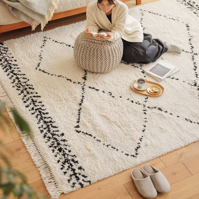 ウィルトン織りラグの特徴とは？メリット・デメリットを解説します