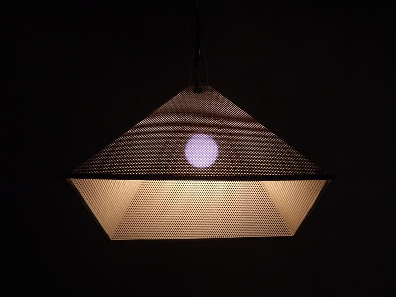 ヤマギワポストモダン照明 三原昌平デザイン USH 1106