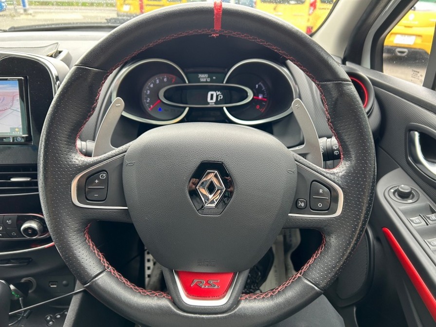 Renault Japon | ルノー徳島 ルノールーテシアⅣR.S.トロフィー