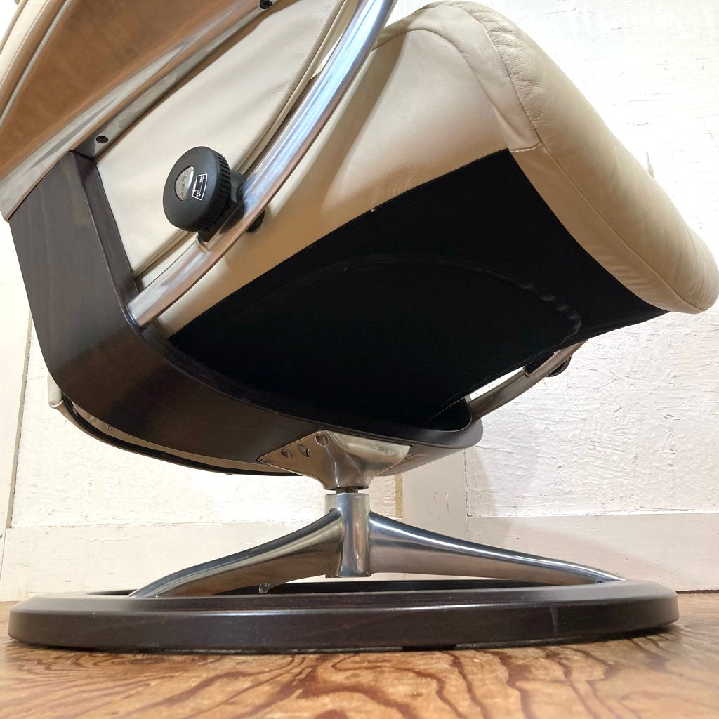 エコーネス EKORNES ストレスレスチェア&オットマン Mサイズ ルビー