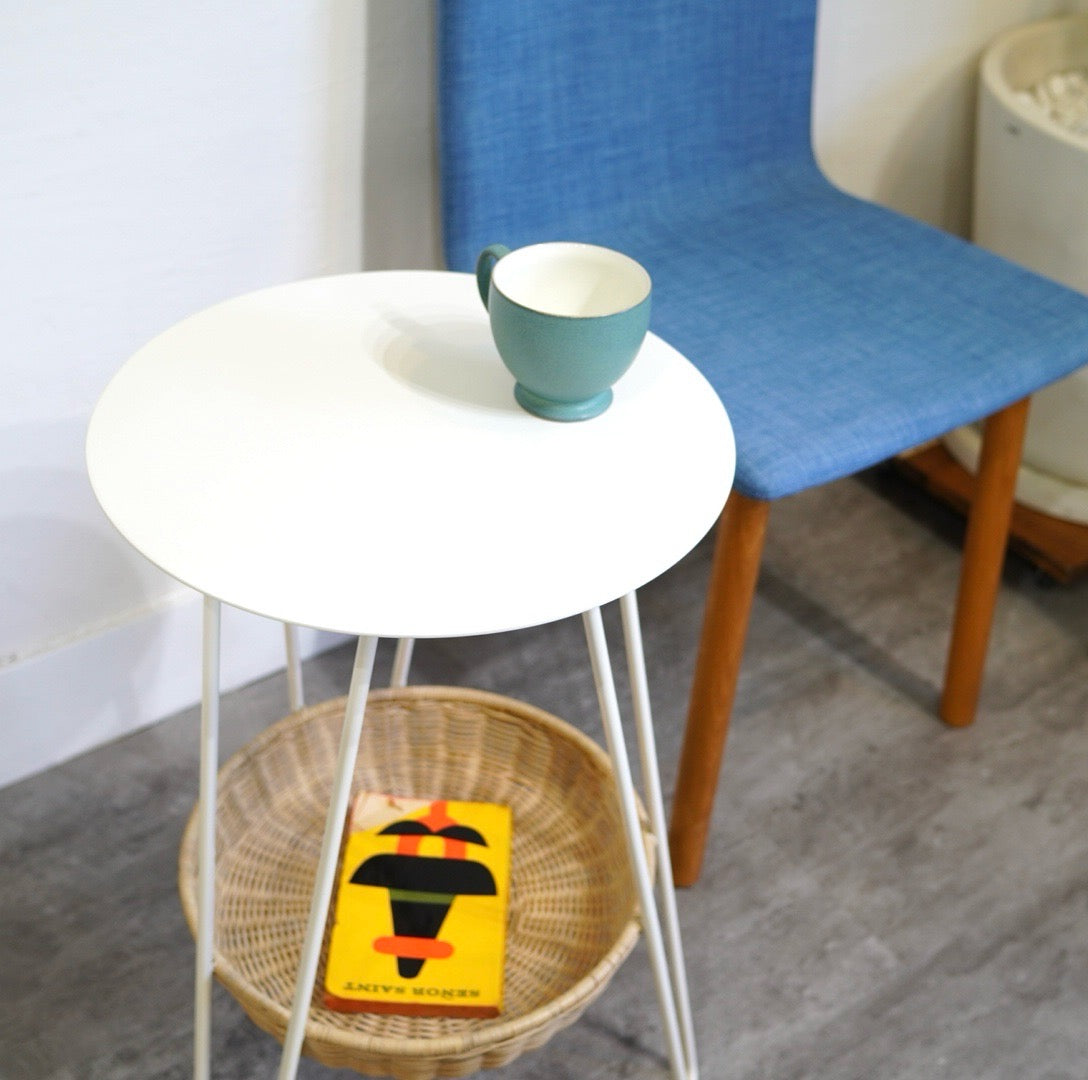 イデー / IDEE ワラビー / WALLABY サイドテーブル バスケット 白