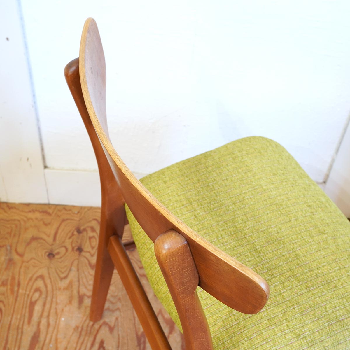 デンマーク ヴィンテージ ダイニングチェア グリーン 北欧 中古 赤 縞