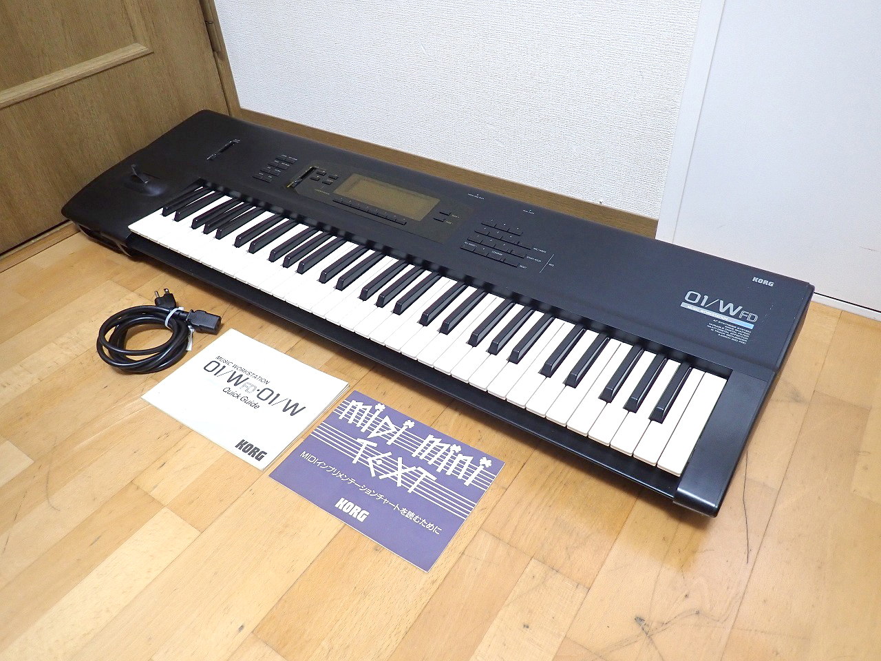 KORG 01/W pro（シンセサイザー）