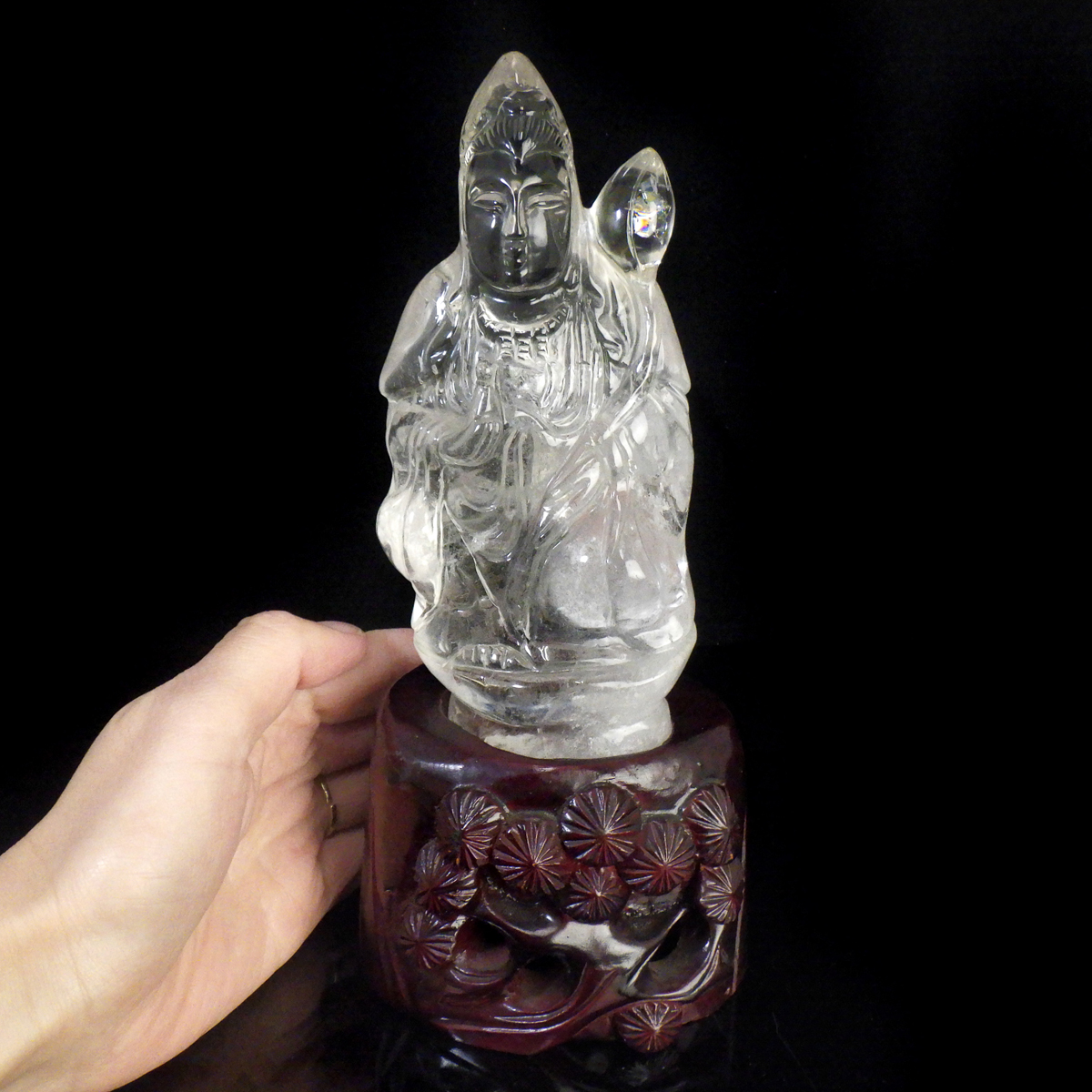 岡山のパワーストーン、風水・開運グッズのお店 龍祥本舗 / 水晶 観音