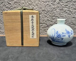 十三代 今泉 今右衛門 作 『色絵吹墨 唐花文 茶碗』 買取価格相場