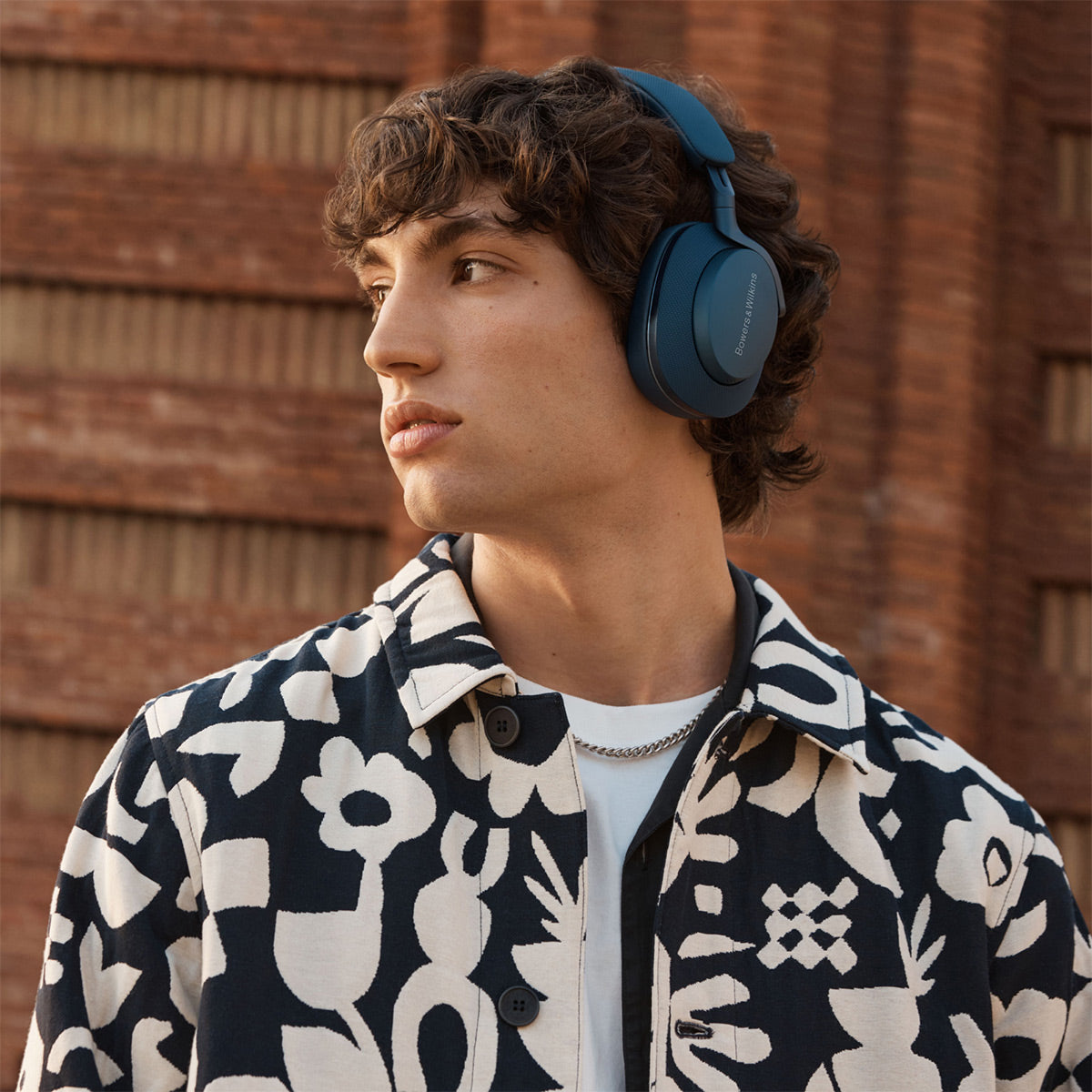 Bowers & Wilkins Px7 S2e Wireless Noise Canceling Bluetooth