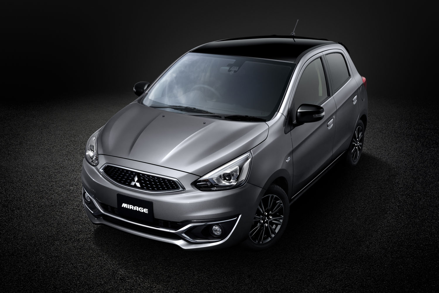 三菱が「ミラージュ」「エクリプス クロス」「アウトランダー」の特別