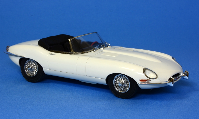 ジャガーEタイプ (グンゼ 1/24)＞ ビンテージガレージ ＞ 2018年7月号